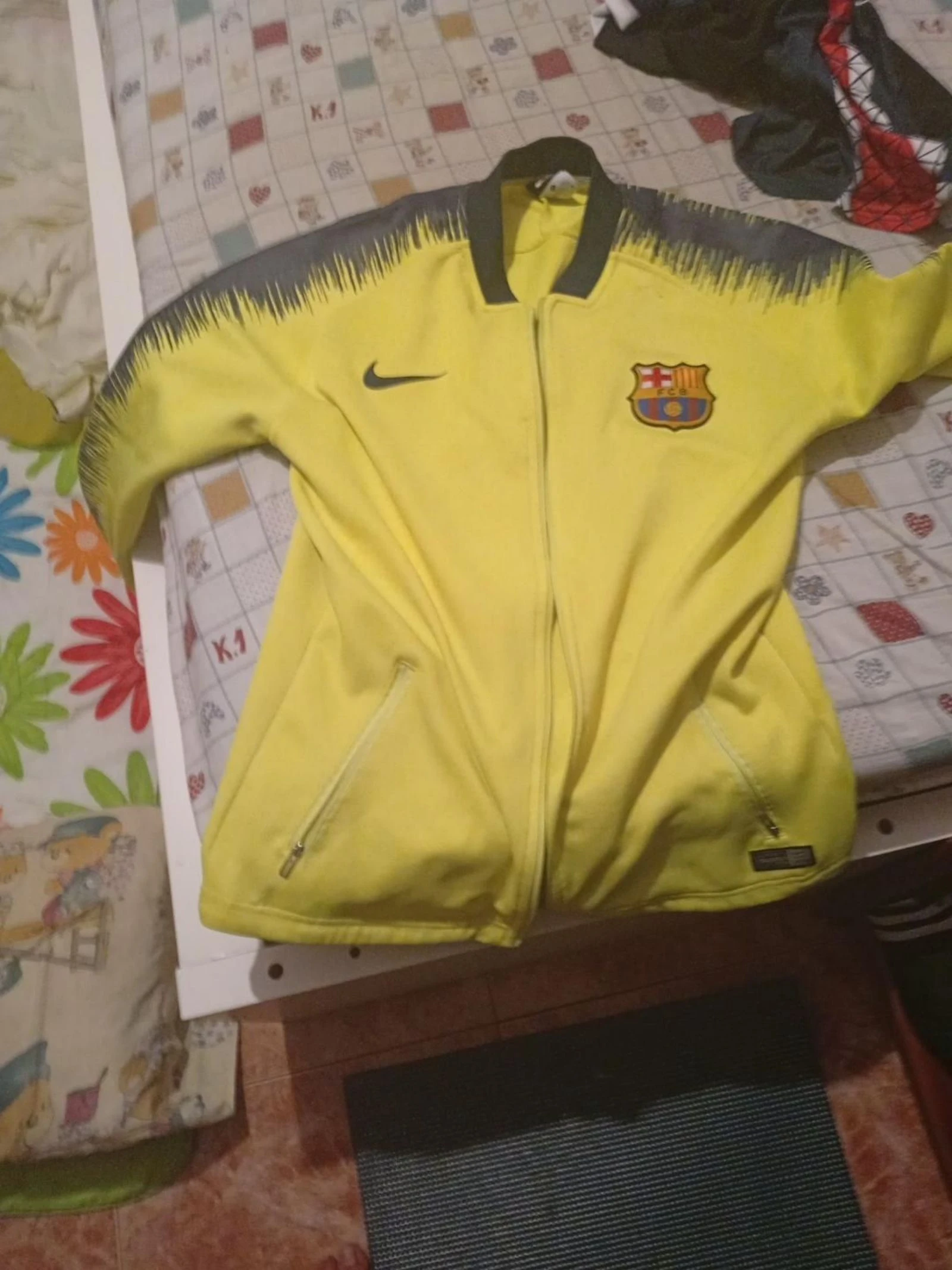 Nike FC Barcelona jacket, size M. 🔵🔴